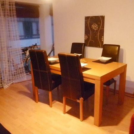 Luxury Town Centre Apartment 킨세일 외부 사진