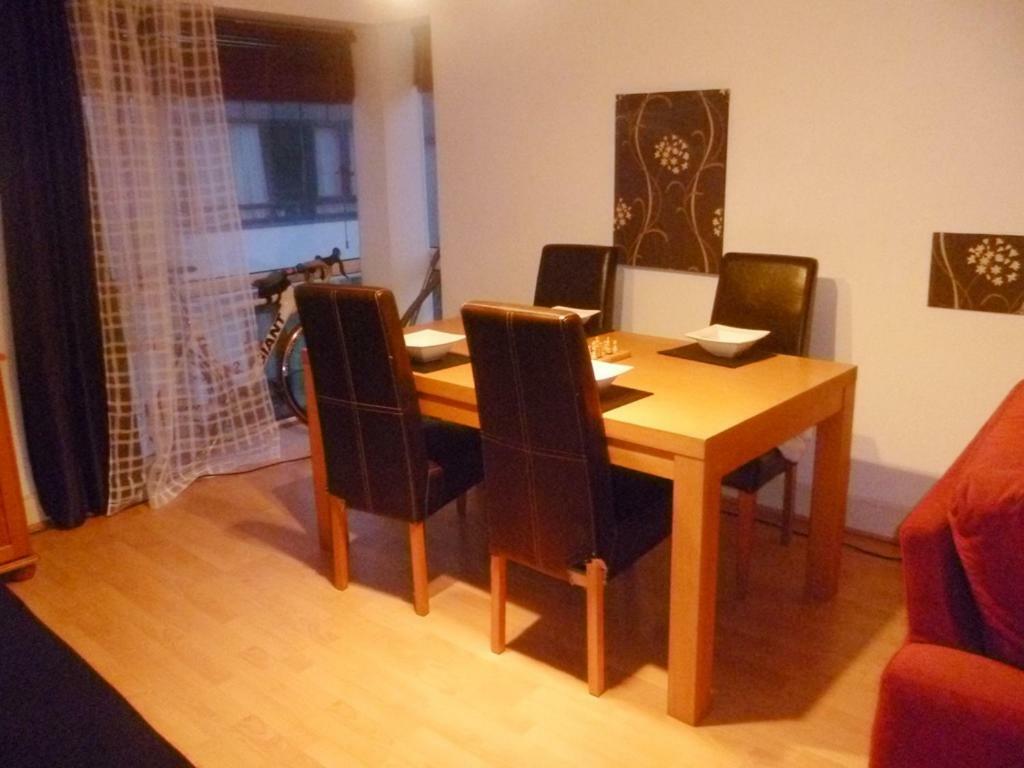 Luxury Town Centre Apartment 킨세일 외부 사진