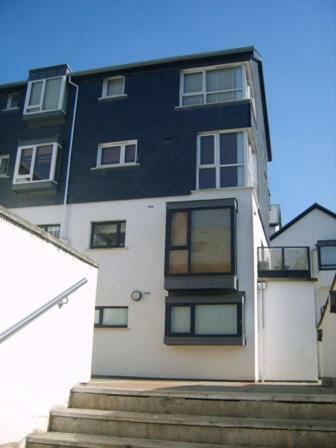 Luxury Town Centre Apartment 킨세일 외부 사진